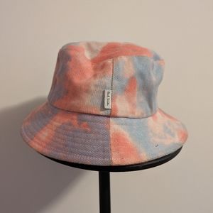 Tye-dye bucket cap size M